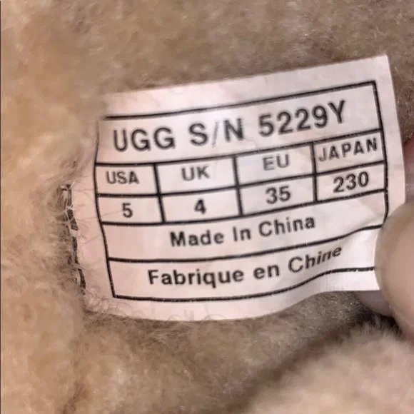 Ugg Classic tall II boot size 5 - Picture 6 of 6